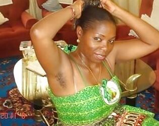 SEXY EBONY MATURE