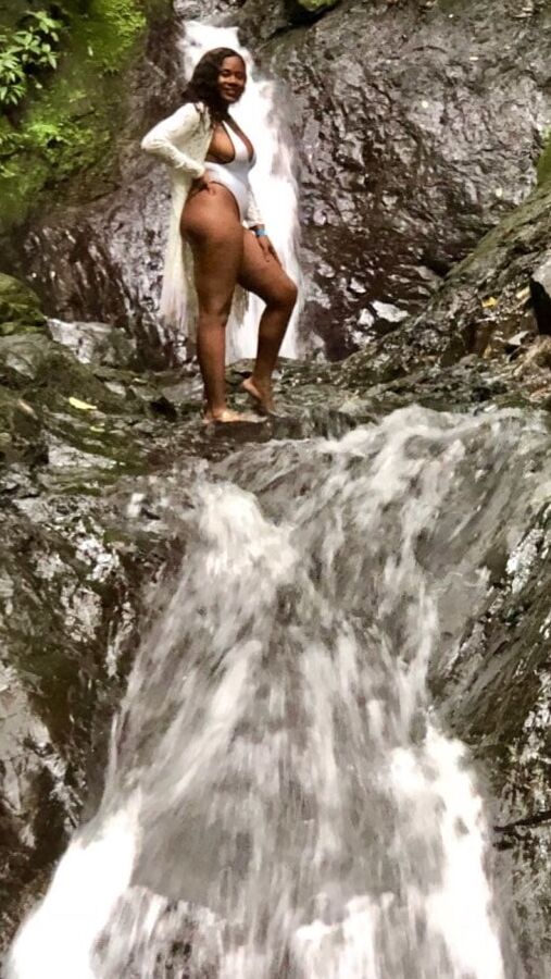 Black bitch craving for attention Insta: natalliacristal