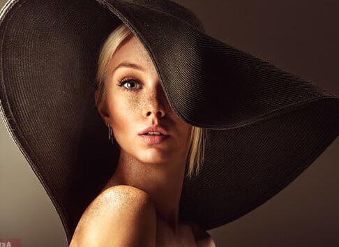 Hot Honeys in Hats