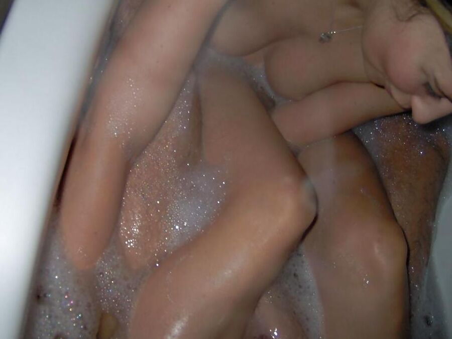 Fuesse in der Wanne