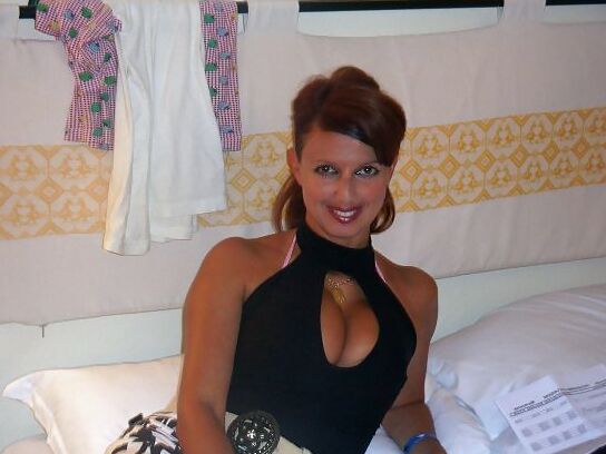 MILF big boobs girls