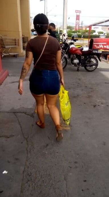 COVID Milf nalgona y tatuada bien rica de compas en coppel