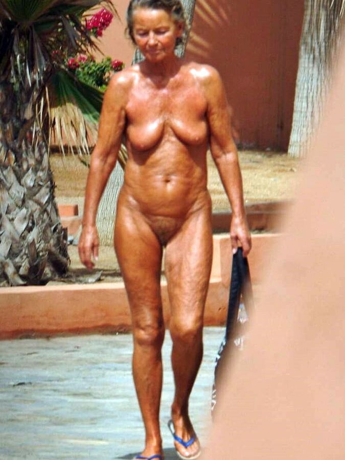 Nudist Grannies