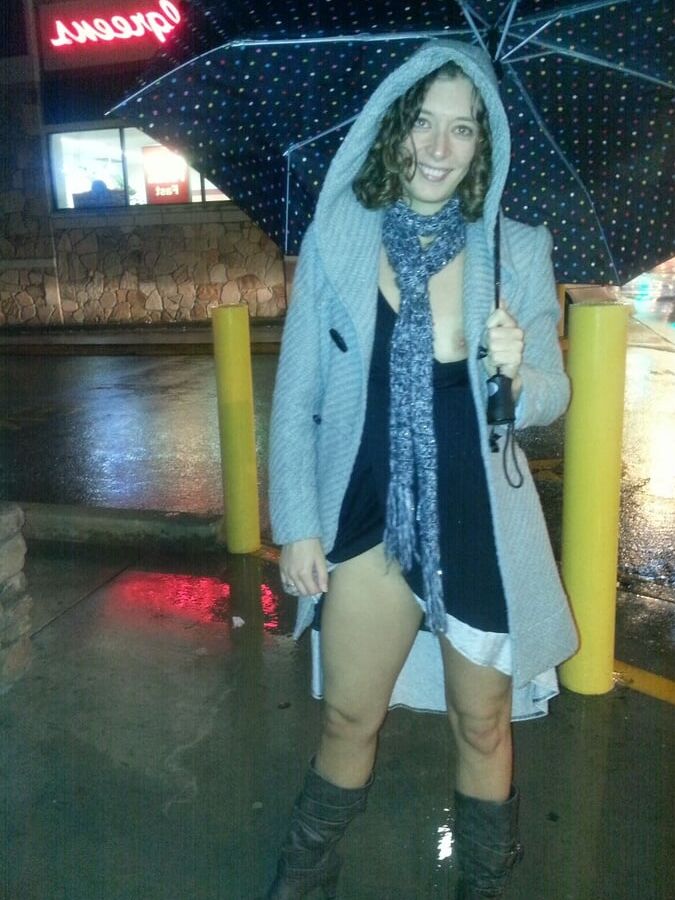 Slut Girlfriend From The US Exposed