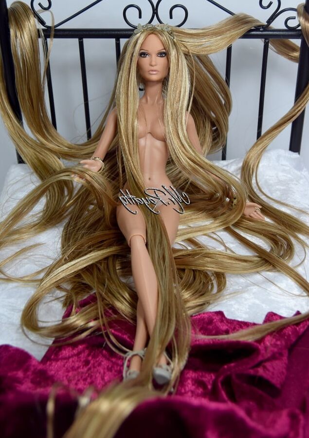 FR Blondes