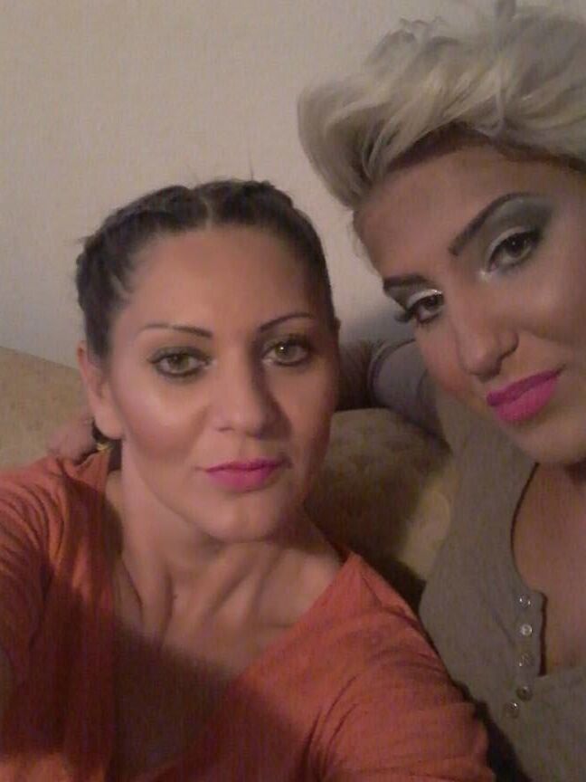 Ajla i Dzemila mom and daughter SLUT -- PISITE KOMENTARE