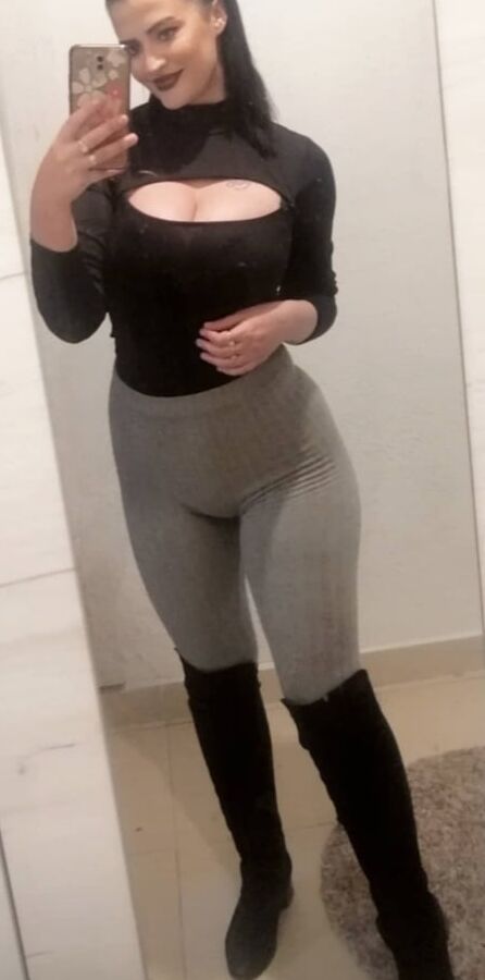 HOT MILF WITH BIG TITS AND HOT ASS