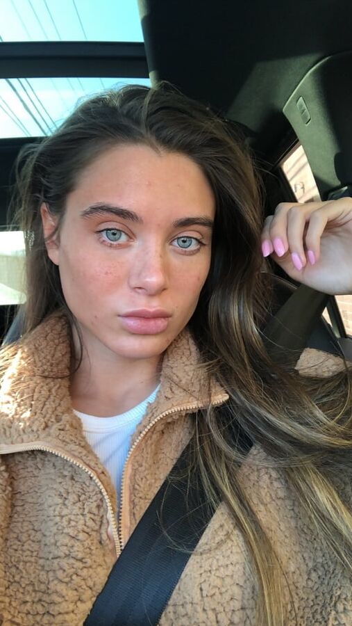 Lana Rhoades is a juicy ass fuckslut...a wank bank