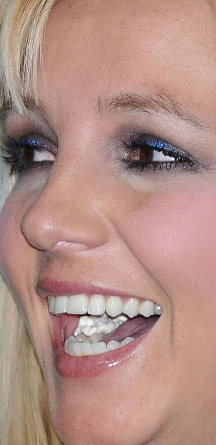 BRITNEY SPEARS