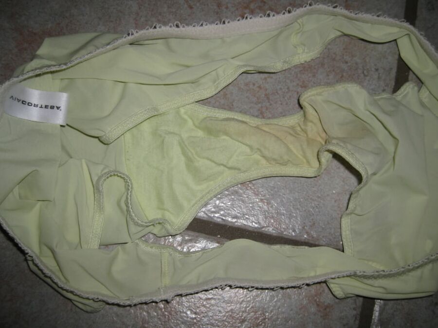 - my wife Annett - various at home - panties pregnant