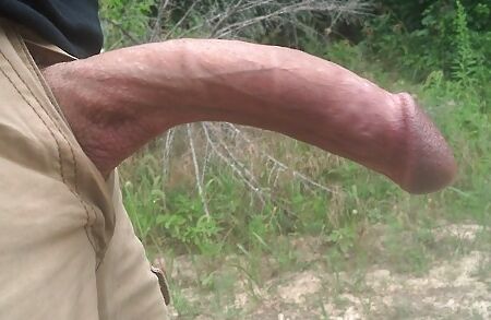 Want really hung BBC cocks for hot gangbang