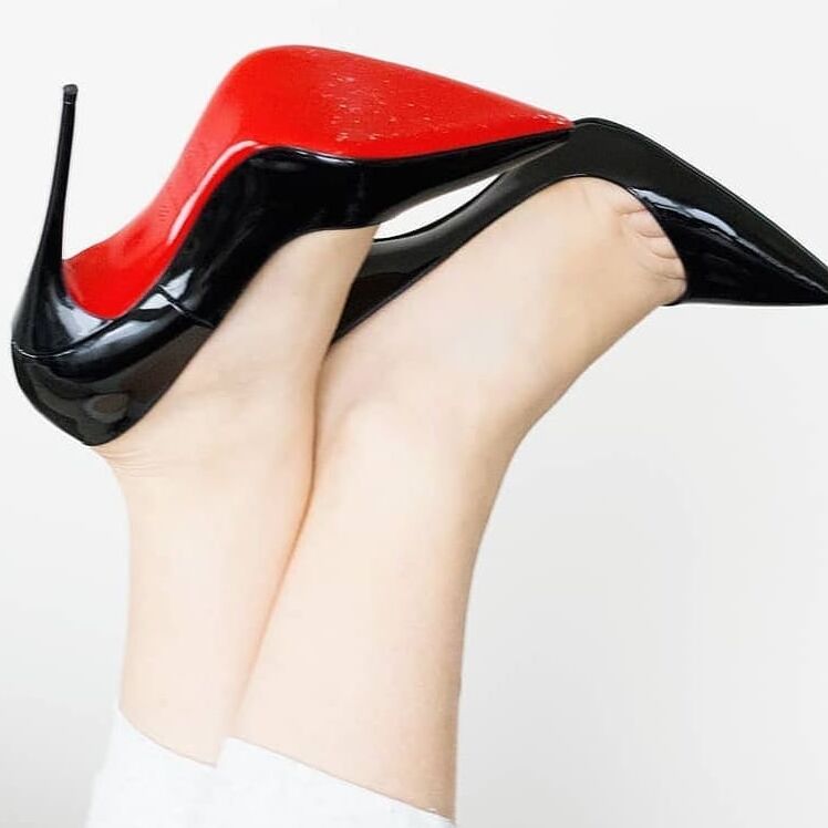 Sexy Highheels on foot from Instagram