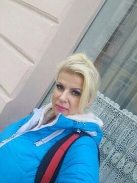 Mega big boobs of my neighbor