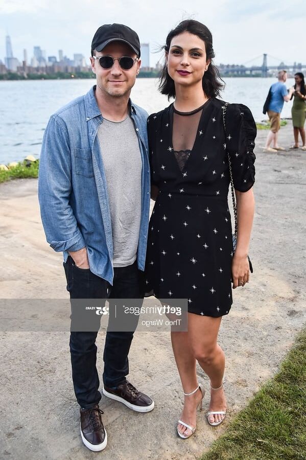 Morena Baccarin feet