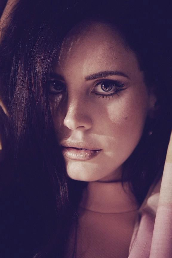 Lana Del Rey Butt CumTarget