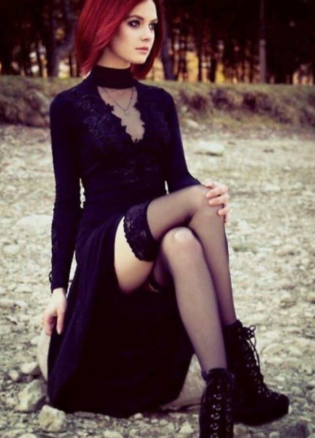 Beautiful dark-dark gothic beauties and love the dark