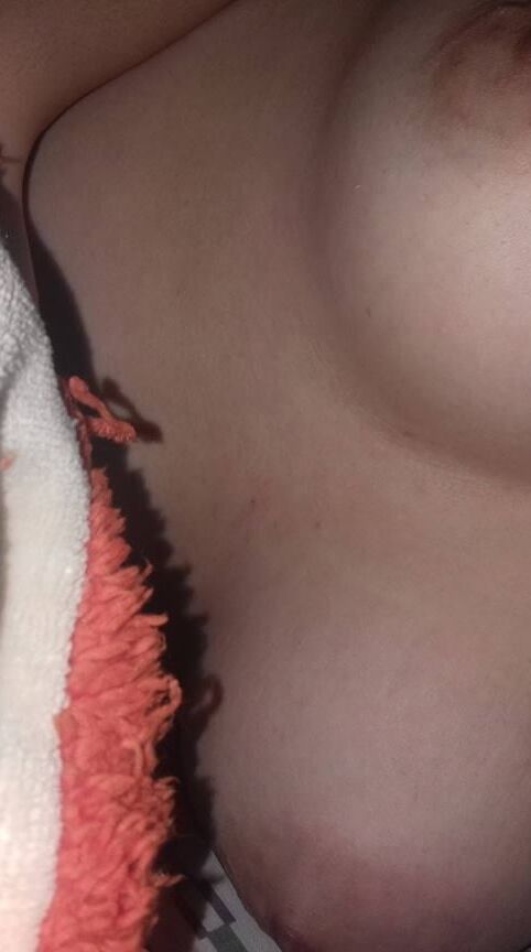 Putita tetona