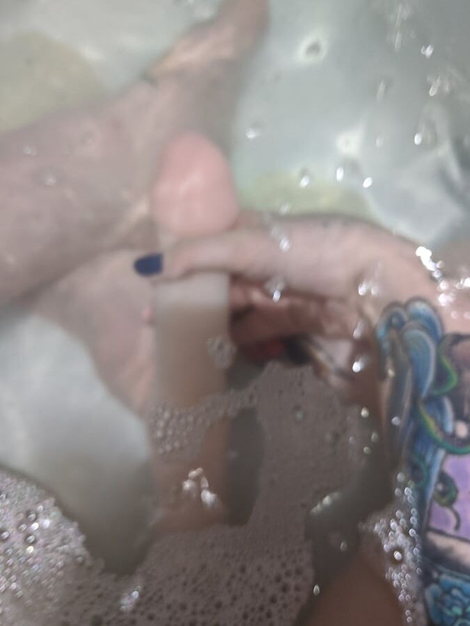 BBW bathtime funtime