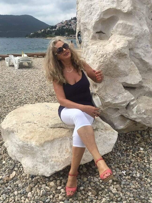 Mature V