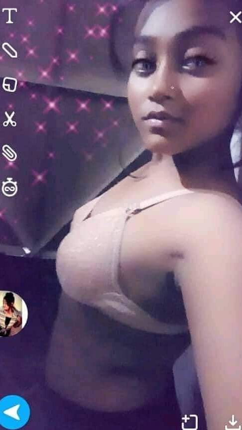 Deshi nude leaked Nidrita Tasnim