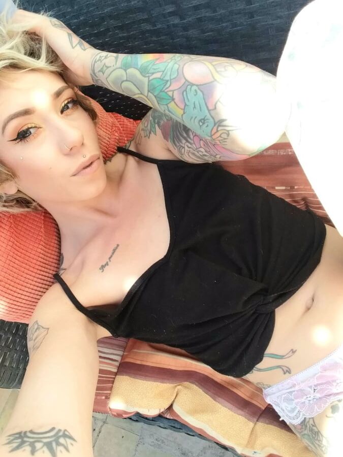 Sexy femdom kinkerbell