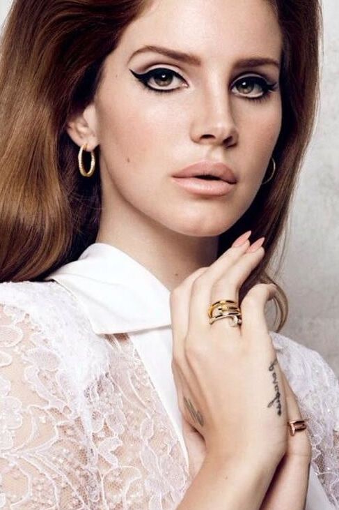 Lana Del Rey Butt CumTarget