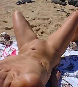 matures and amateures on the beach