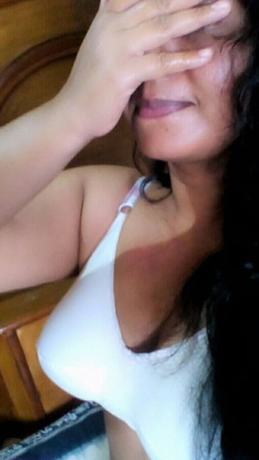 Unseen indian desi aunty mix nude pic