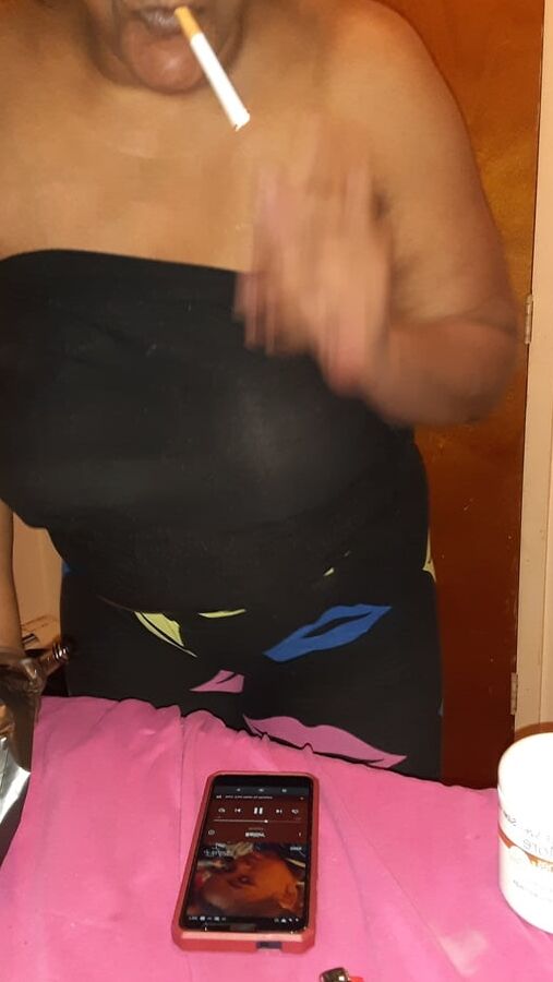 BLACK ASS MILF