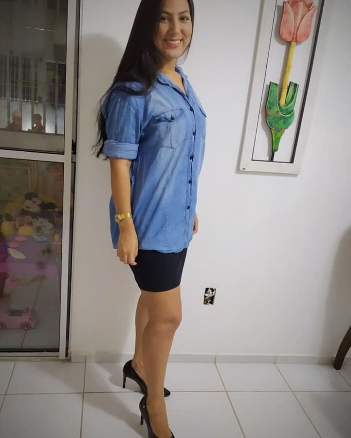 Hot latina young milf