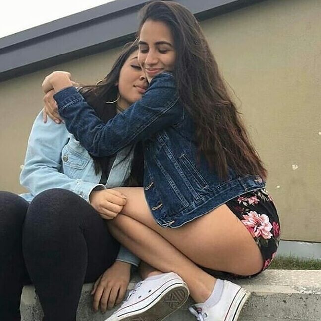 Hot NRI Indian College Girl Taking Seductive Selfies Private