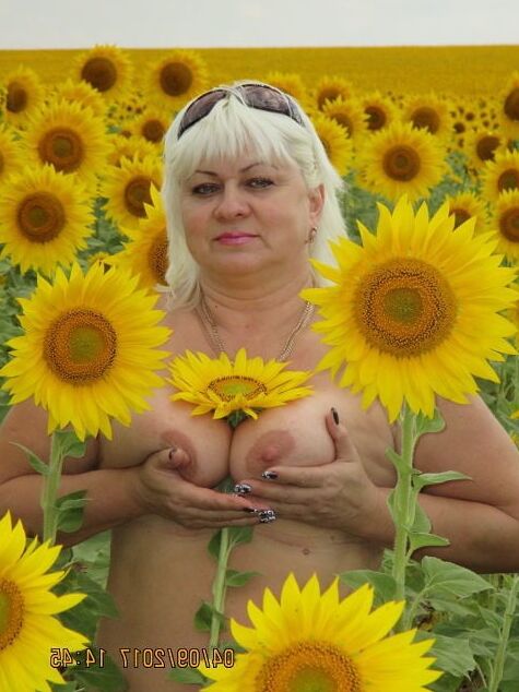 SEXY MATURES