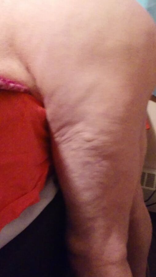 Siobhan showing her body again
