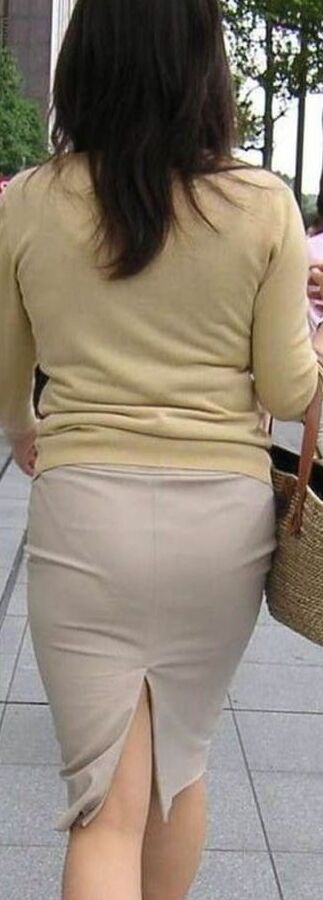 More visible panty lines to enjoy