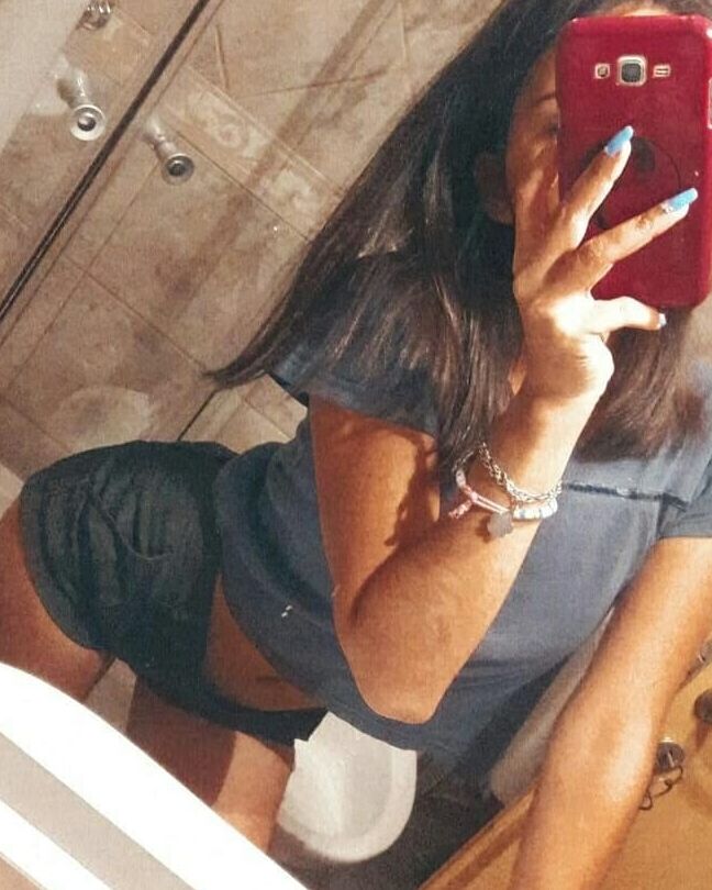 On Instagram- cande_mendez