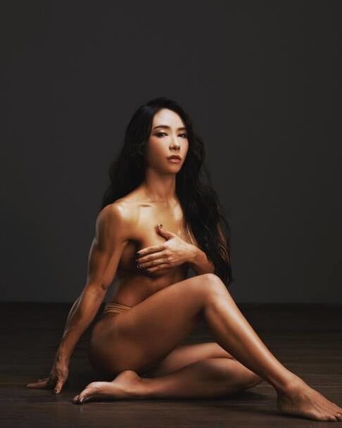 Fit Asian Girls