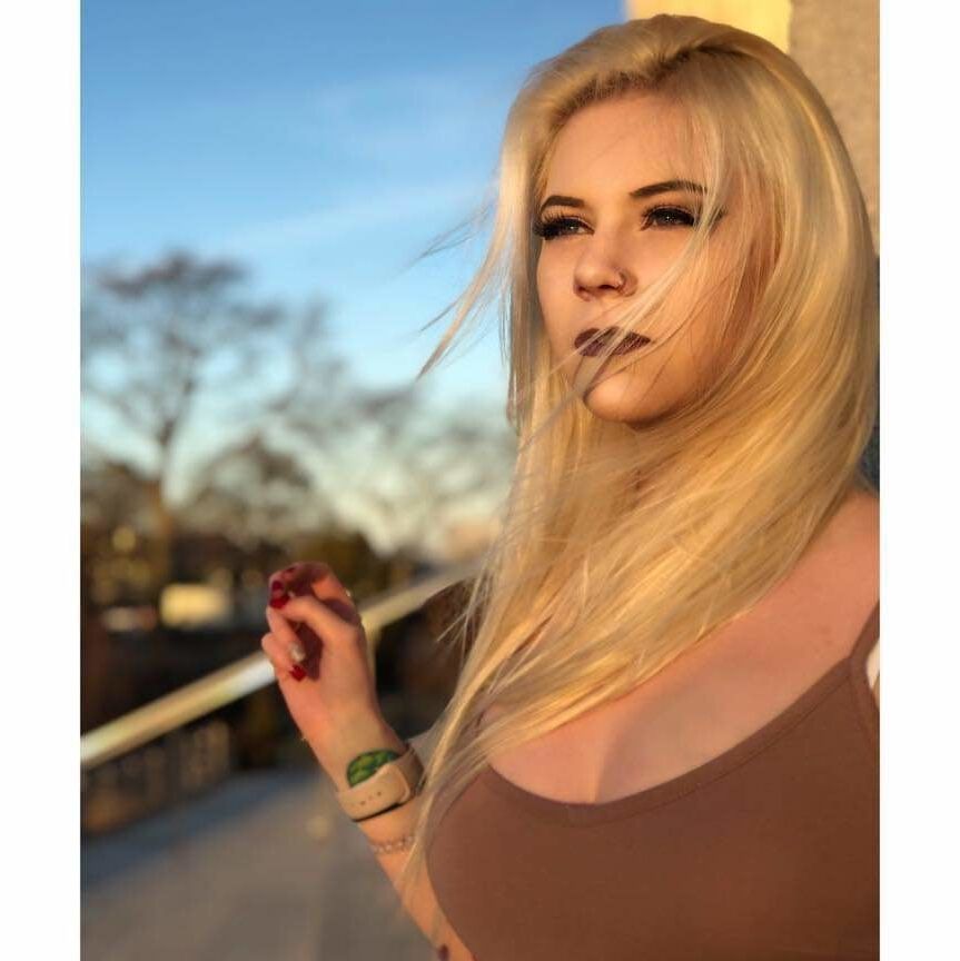 Blonde Goddess