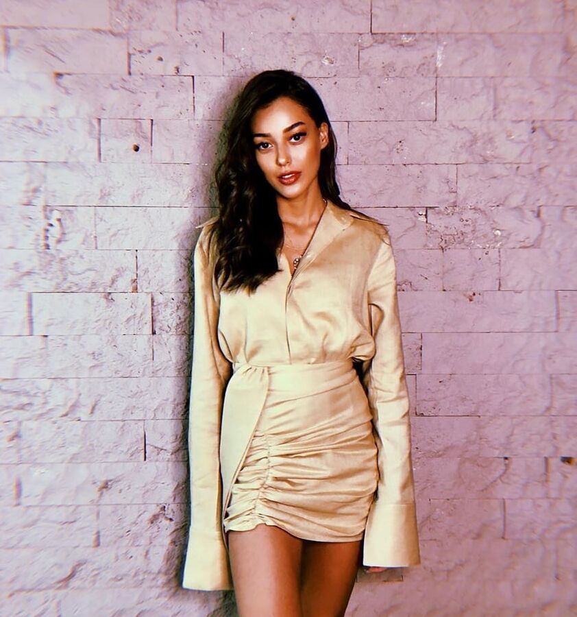 Sexy Turkish Dilan Deniz