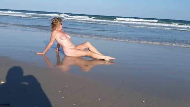 matures and amateures on the beach