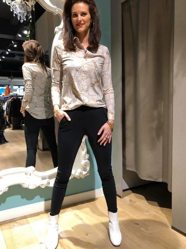 Dutch MILF fashionstore owner in our city