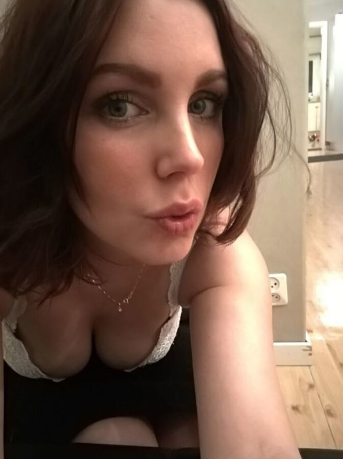 exposed webslut
