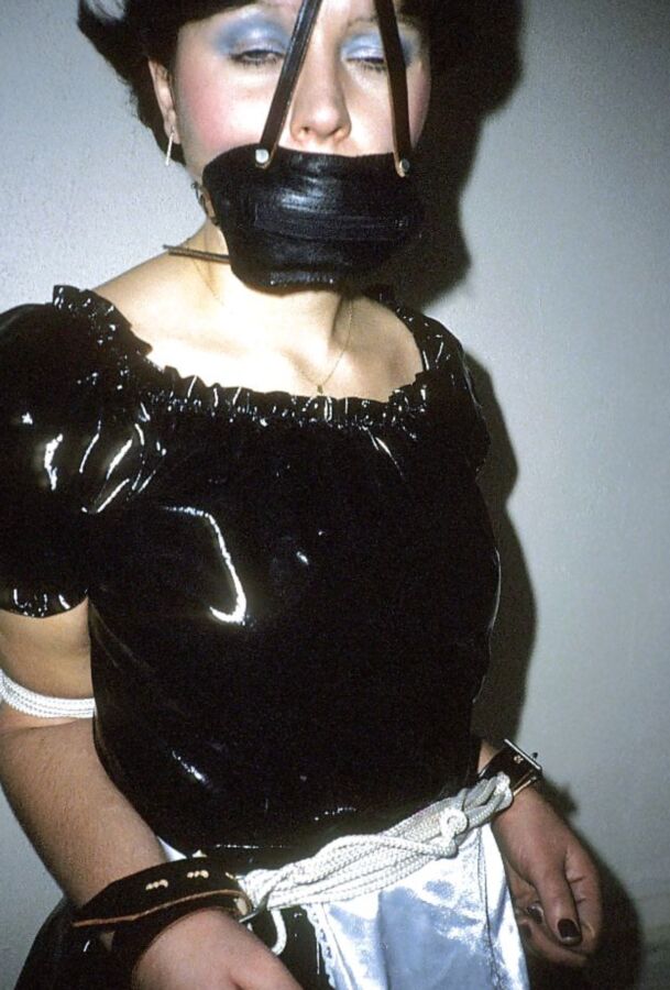 VINTAGE BUSHY GIRL