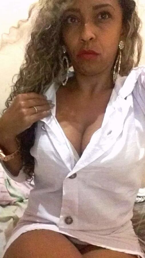 Fatima Rodrigues Morena sensual- insta fatimar