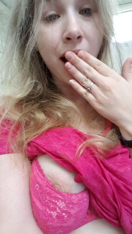 blondie bb selfies