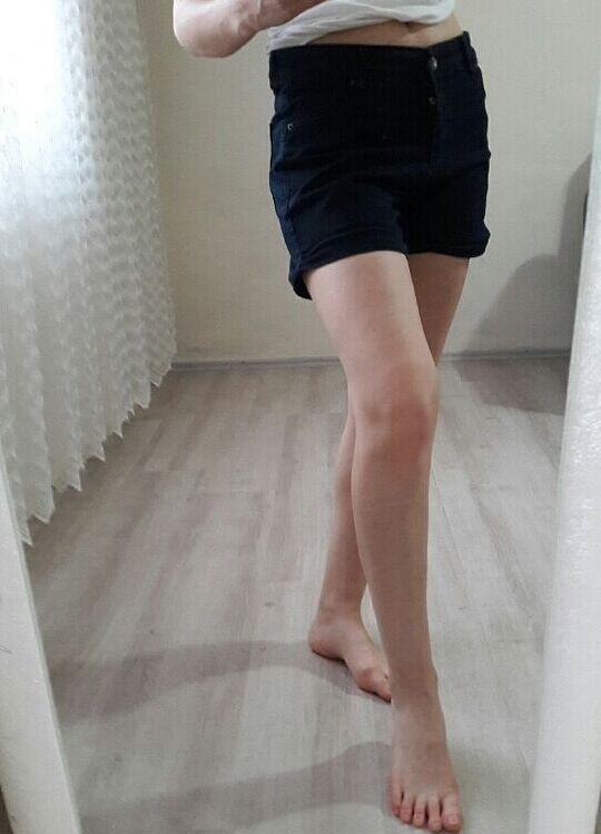 Turkish amateur women displaying her colothes