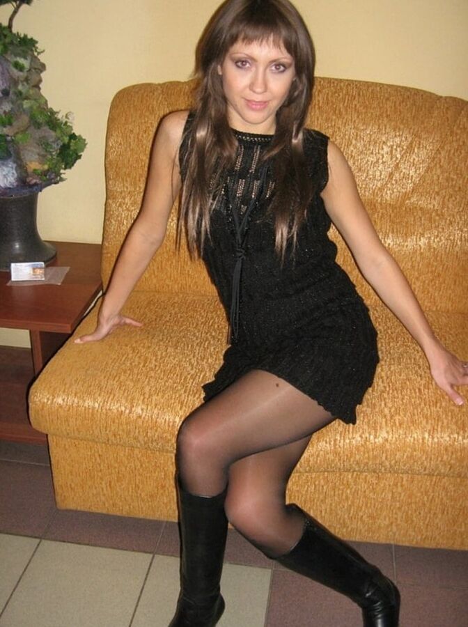 Mature in pantyhose, nylons, stockings, naylon corap