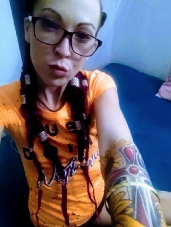 FL white trash - Tampa Fantasyland attendee