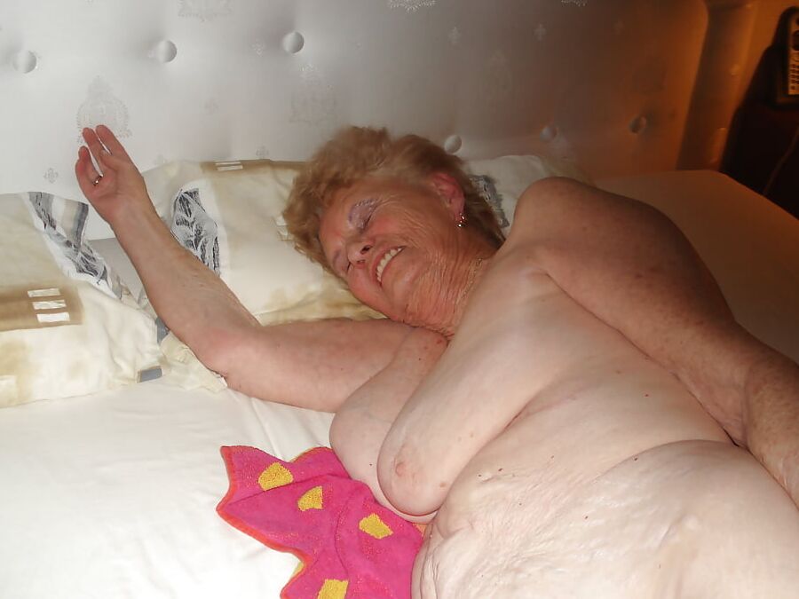 Bbw mix (Hot granny)