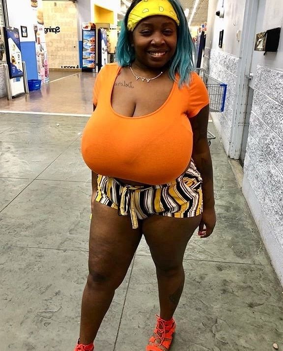 BLACK n BUSTY