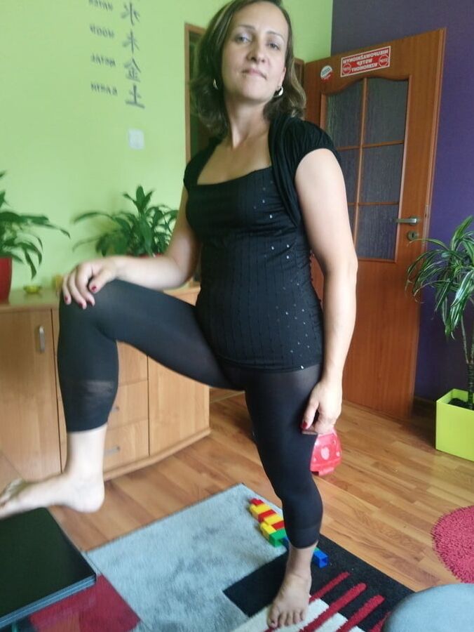 Super MILF WEB slut Anita